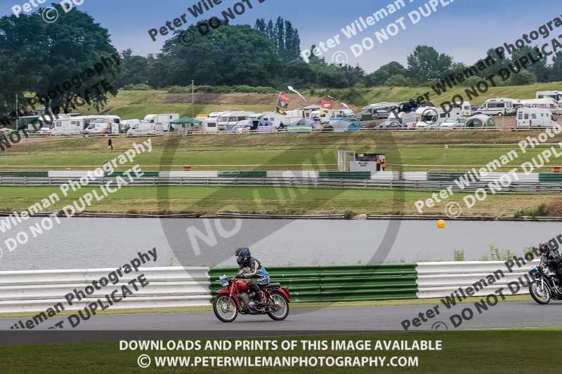 Vintage motorcycle club;eventdigitalimages;mallory park;mallory park trackday photographs;no limits trackdays;peter wileman photography;trackday digital images;trackday photos;vmcc festival 1000 bikes photographs